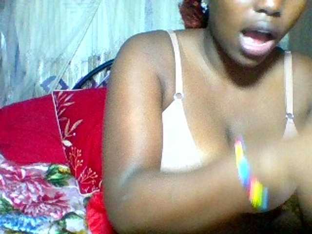 Sexxyladies live cam on BongaCams