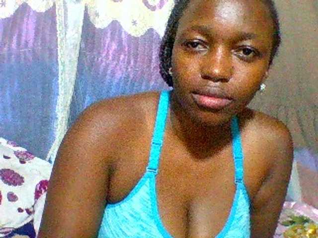 Sexxyladies's BongaCams show and profile