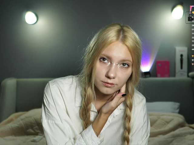 ange-linka live cam on BongaCams