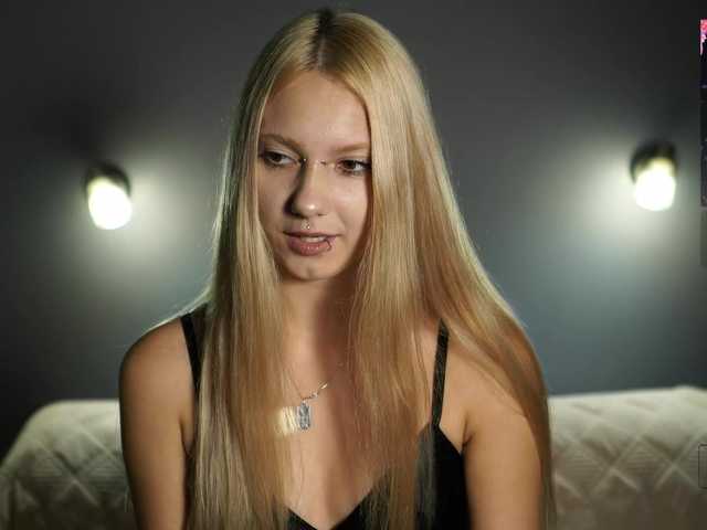 ange-linka live cam on BongaCams