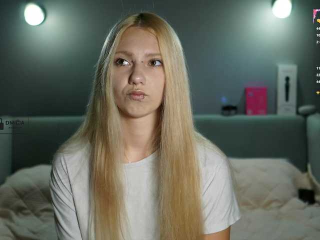 ange-linka live cam on BongaCams