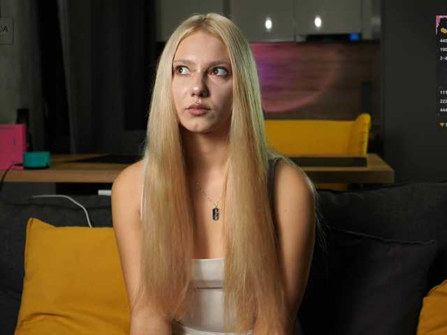 ange-linka live cam on BongaCams
