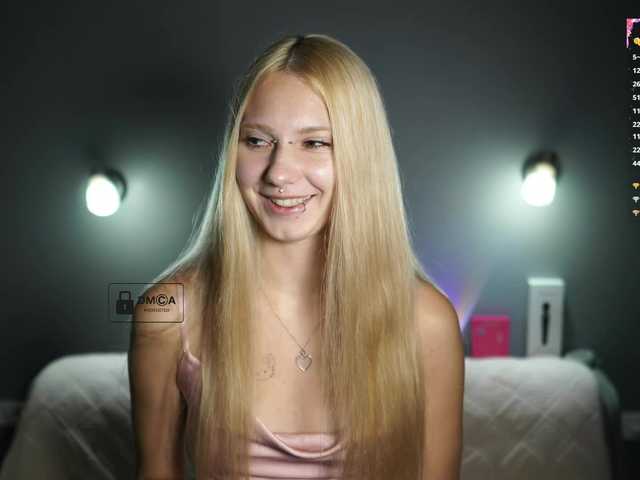 ange-linka live cam on BongaCams
