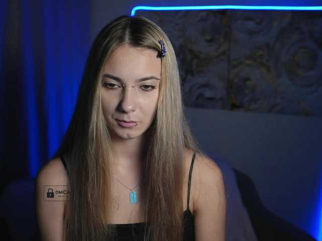ange-linka live cam on BongaCams