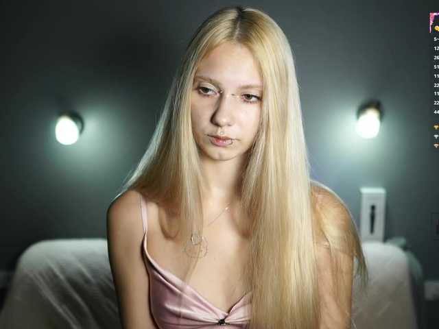 ange-linka live cam on BongaCams