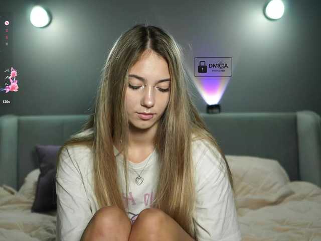 ange-linka live cam on BongaCams