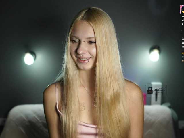 ange-linka live cam on BongaCams