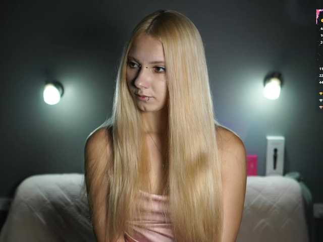 ange-linka live cam on BongaCams