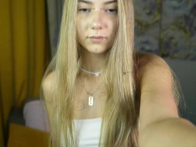 ange-linka live cam on BongaCams