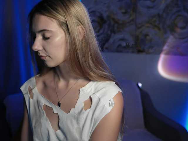 ange-linka live cam on BongaCams