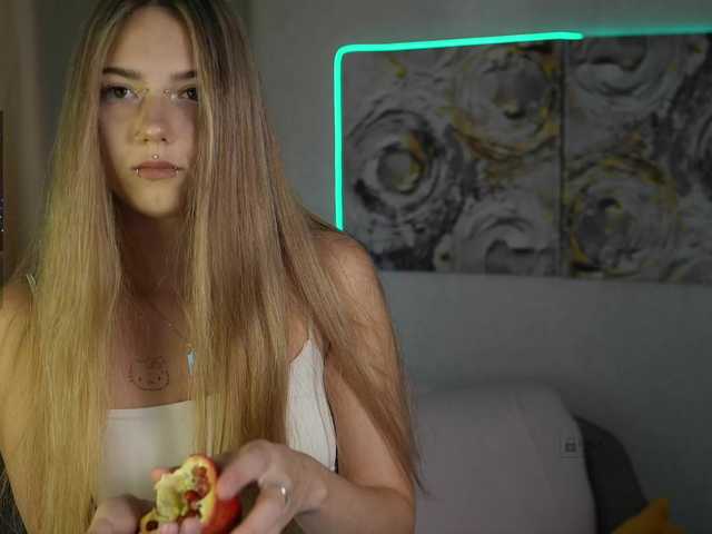 ange-linka live cam on BongaCams