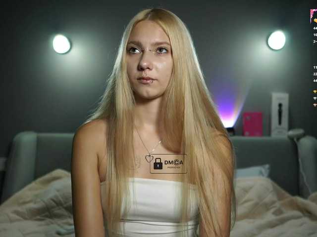 ange-linka live cam on BongaCams