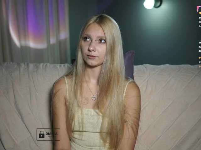 ange-linka live cam on BongaCams