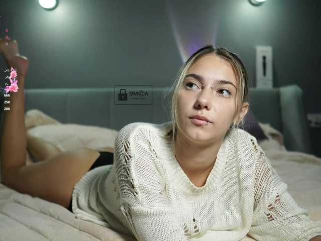 ange-linka live cam on BongaCams