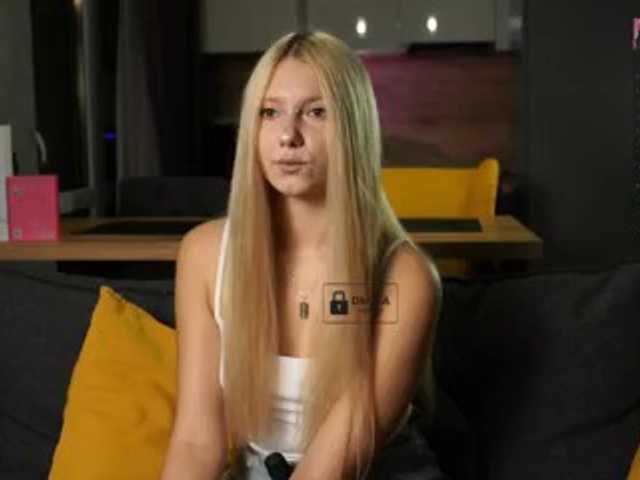 ange-linka live cam on BongaCams