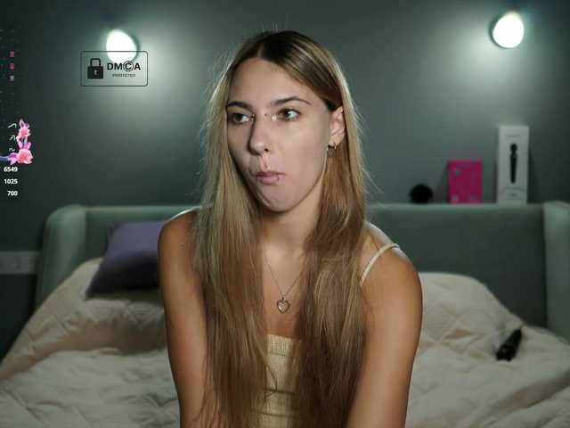 ange-linka live cam on BongaCams