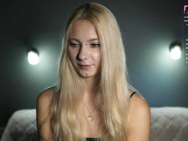 ange-linka live cam on BongaCams