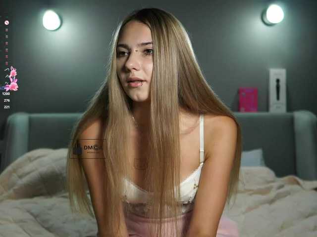 ange-linka live cam on BongaCams
