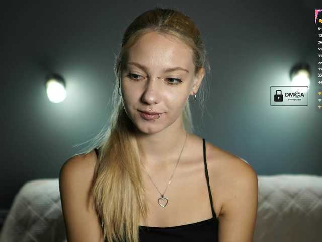 ange-linka live cam on BongaCams