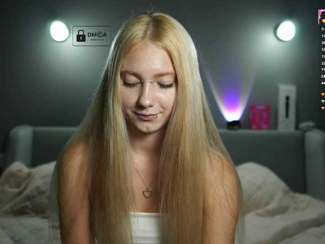 ange-linka live cam on BongaCams
