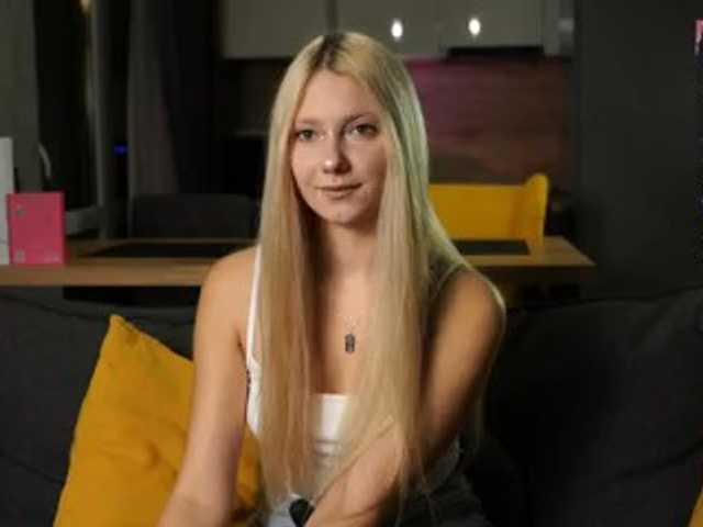 ange-linka live cam on BongaCams