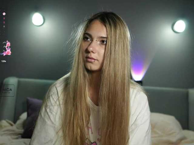 ange-linka live cam on BongaCams