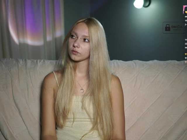 ange-linka live cam on BongaCams