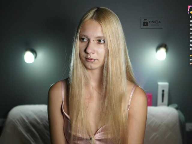 ange-linka live cam on BongaCams