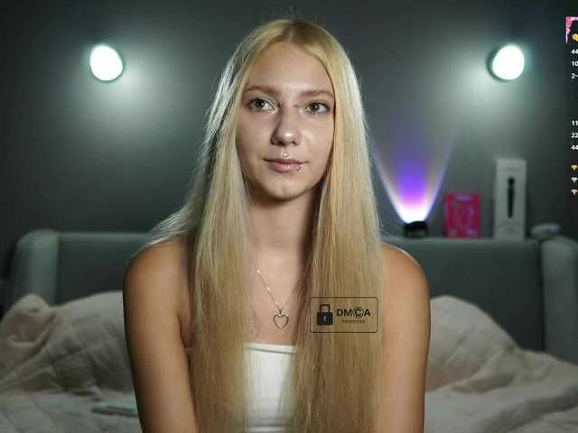 ange-linka live cam on BongaCams