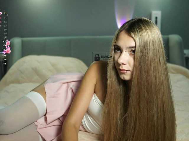 ange-linka live cam on BongaCams