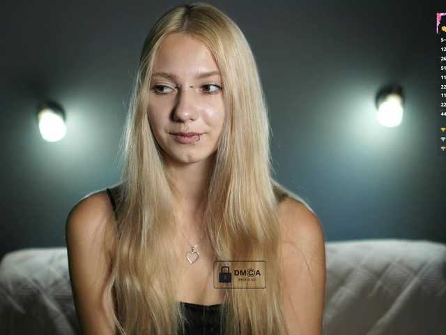ange-linka live cam on BongaCams