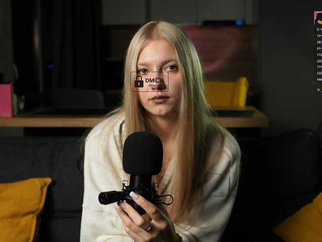 ange-linka live cam on BongaCams