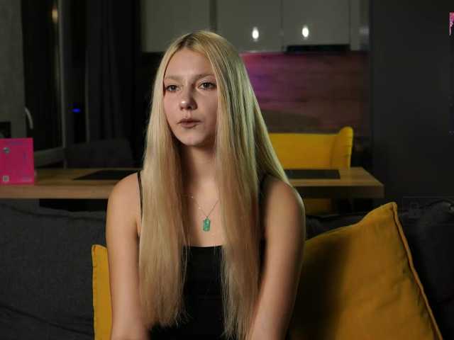 ange-linka live cam on BongaCams