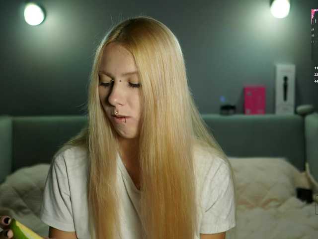ange-linka live cam on BongaCams
