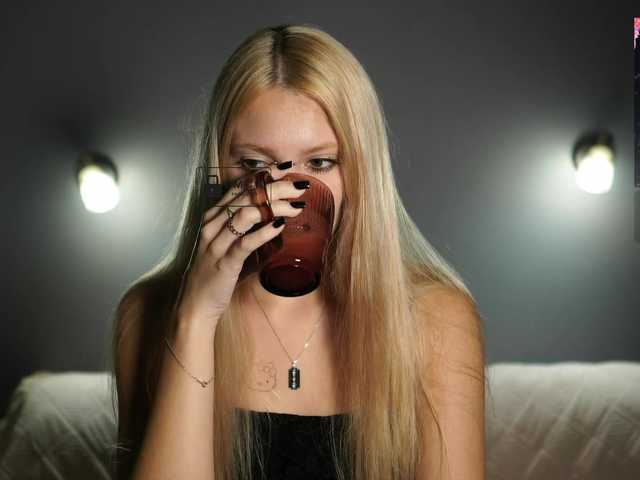 ange-linka live cam on BongaCams