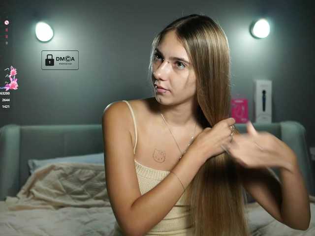 ange-linka live cam on BongaCams