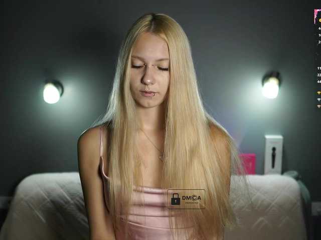 ange-linka live cam on BongaCams