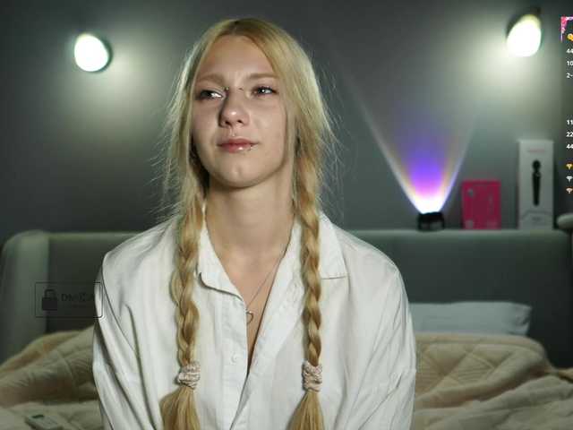 ange-linka live cam on BongaCams