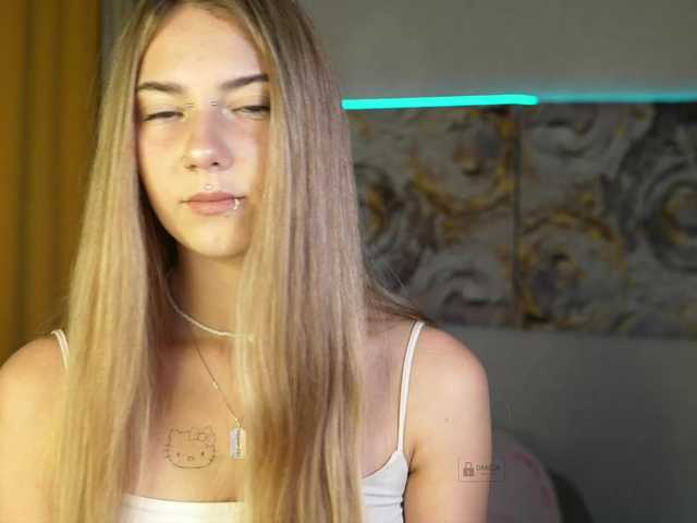 ange-linka live cam on BongaCams
