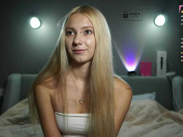 ange-linka live cam on BongaCams