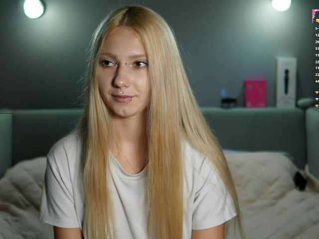 ange-linka live cam on BongaCams