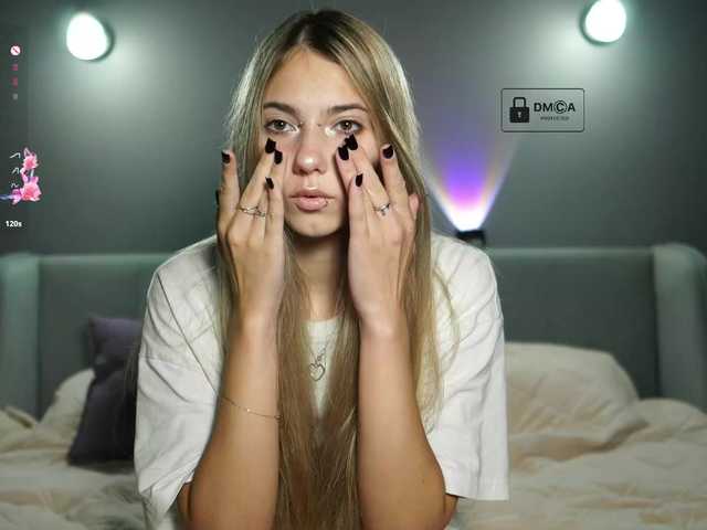 ange-linka live cam on BongaCams