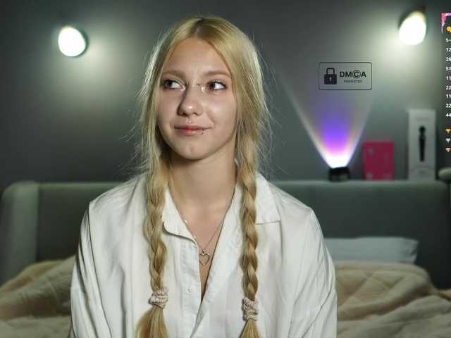 ange-linka live cam on BongaCams