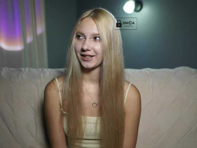 ange-linka live cam on BongaCams