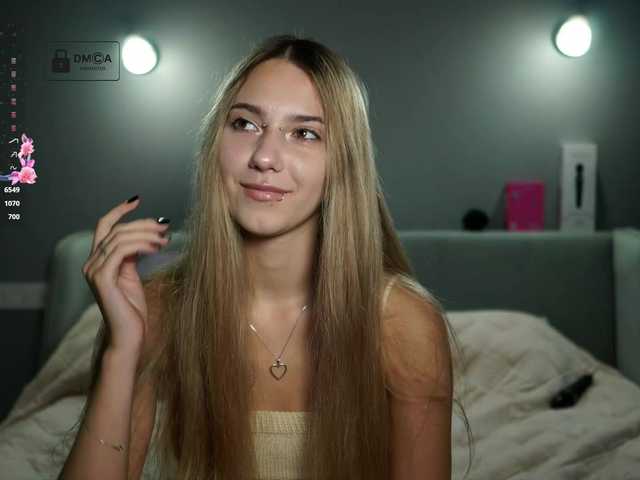 ange-linka live cam on BongaCams