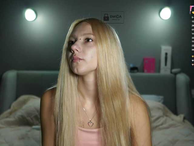 ange-linka live cam on BongaCams
