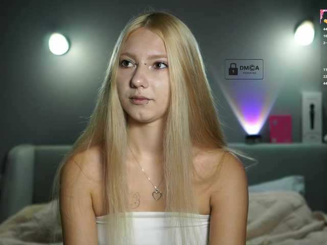 ange-linka live cam on BongaCams