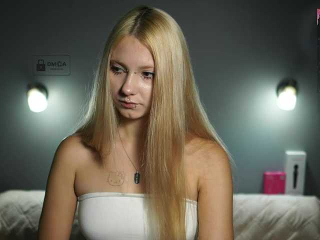 ange-linka live cam on BongaCams