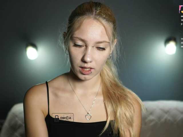 ange-linka live cam on BongaCams