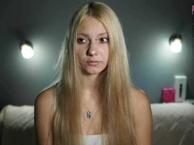 ange-linka live cam on BongaCams